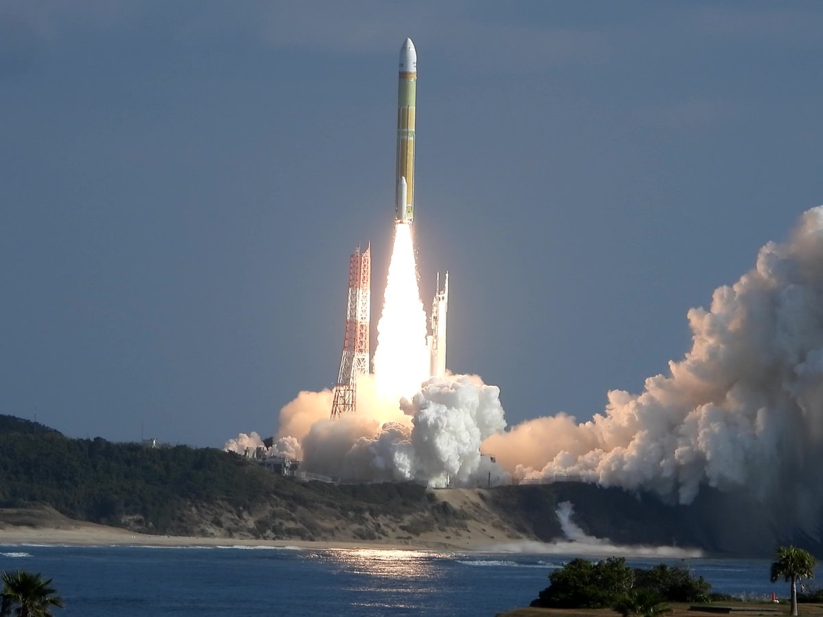 種子島宇宙センターから打ち上げられるH3ロケット(2024年2月)